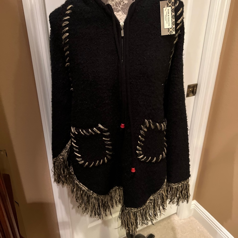 Neelan Poncho Style Hooded wrap from Elise & Violet. NWT